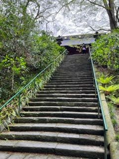 妙本寺二天門への階段
